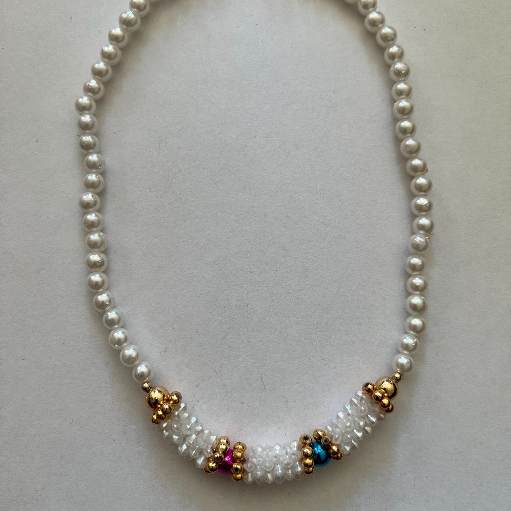 Pearl Beaded Necklace